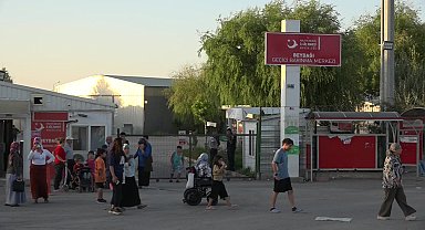 Malatyalı depremzede, gözyaşları içinde konteyner kentin boşaltılması için tebligat geldiğini anlattı: 