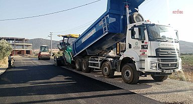 Manisa Büyükşehir Belediyesi’nden 13 bin ton asfalt, 55 kilometre sathi kaplama çalışması