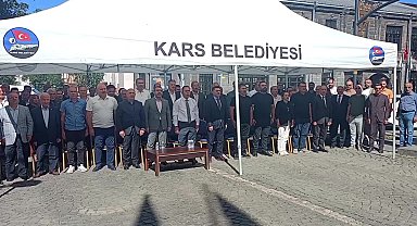 MHP’li Kars Belediye Başkanı Senger: “Meclis salonuna girdiğimizde, siyasi parti kimliğimizi dışarıda bırakıyoruz”