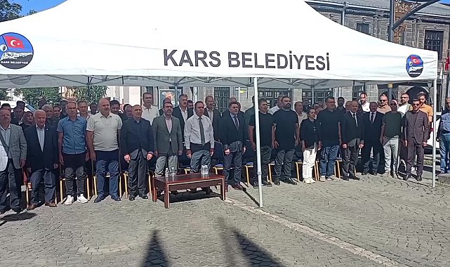 MHP’li Kars Belediye Başkanı Senger: “Meclis salonuna girdiğimizde, siyasi parti kimliğimizi dışarıda bırakıyoruz”