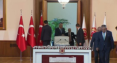 Milli Dayanışma Kardeşlik ve Demokrasi Komisyonu... Komisyonun eski TBMM başkanlarının dinlenileceği yedinci toplantısı başladı