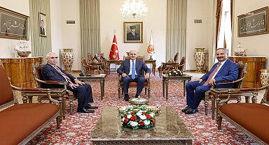 Numan Kurtulmuş, AYM Başkanı Özkaya ve AYM Üyesi Akçil'i kabul etti