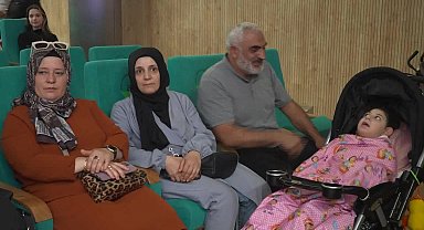  Osmangazi Belediyesi Engelliler Bakım Merkezi öğrencilerinden Zafer Bayramı’na özel gösteri