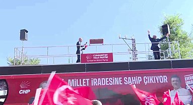 Özel, Bahadın Belediye Başkanı Eroğlu’na CHP rozetini taktı: 