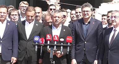 Özgür Özel: 