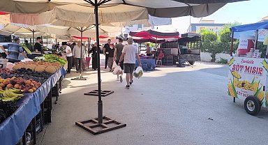 Pazar alışverişine çıkan emekli: 