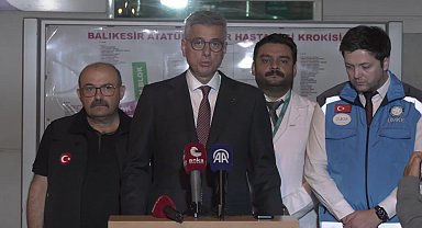 Sağlık Bakanı Memişoğlu depremde yaralananları ziyaret etti: 18 kişi taburcu edildi, 11 kişinin tedavisi sürüyor