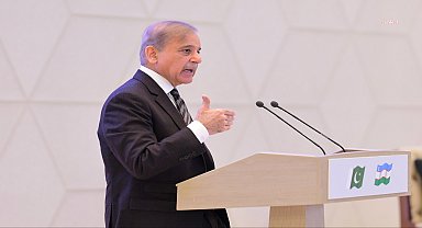 Şahbaz Şerif: Pakistan, Azerbaycan ile Ermenistan arasında imzalanan barış anlaşmasını memnuniyetle karşılamaktadır