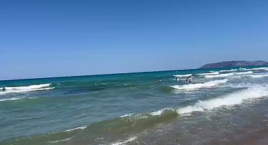Sinop’ta denize giren kişi boğulma tehlikesi geçirdi