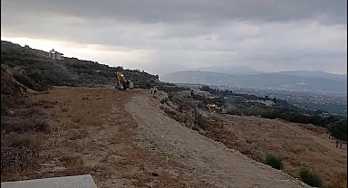 TOKİ için kamulaştırılan Hatay Mağaracık’a jandarma eşliğinde iş makineleri girdi, bölge sakinleri tepki gösterdi