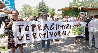 Toprağımızı Vermiyoruz Platformu'ndan zeytinlik yasasına karşı 