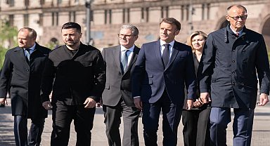 Trump ve Zelenskiy yarın Beyaz Saray'da görüşecek... Ursula von der Leyen ve bazı Avrupa ülkelerinin liderlerinin görüşmeye katılması bekleniyor