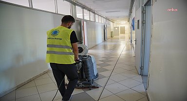 Tuzla Belediyesi, ilçedeki okulları yeni döneme hazırlıyor