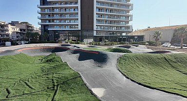 Üniversiteli gençlerden Pump Track Parkı’nda deneme sürüşü