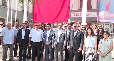 Urla’nın geleneksel bağbozumu şenliği renkli görüntülerle başladı