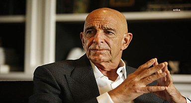 Washington Post: “ABD’nin Türkiye Büyükelçisi ve Suriye Özel Temsilcisi Barrack, Suriye’nin federasyon değil ama ona yakın yeni bir yönetim biçimine ihtiyacı var” 