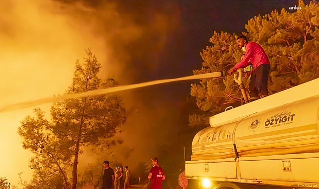 Yenişehir Belediyesi, Silifke’de yangın söndürme çalışmalarına destek verdi