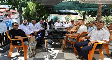 Yunusemre Belediye Başkanı Balaban, Karaköy sakinlerini dinledi