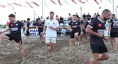 2025 TFF Plaj Futbolu Ligi Manavgat Belediyesi Etabı'nda şampiyon Çimhan Sarılarspor oldu