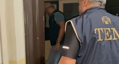 21 ildeki FETÖ operasyonlarında yakalanan 41 kişiden 25'i tutuklandı