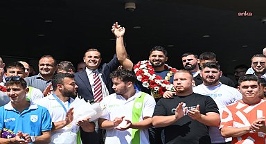 673. Tarihi Elmalı Yağlı Güreşleri Başpehlivanı Doğan'a, Balıkesir'de davullu zurnalı karşılama