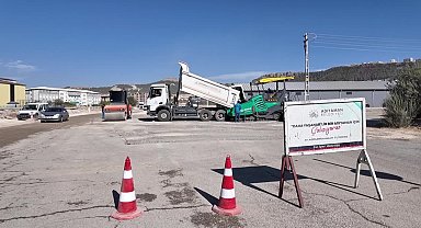 Adıyaman Belediye Başkanı Tutdere, Esentepe Caddesi’nde devam eden çalışmaları yerinde inceledi