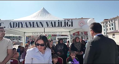 Adıyaman Belediye Başkanı Tutdere, öğrencilerin ilk ders zili heyecanına ortak oldu