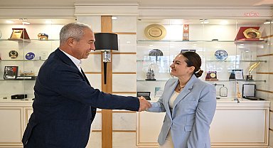 Antalya Büyükşehir Belediye Başkan Vekili Özdemir, Alanya Belediye Başkanı Özçelik ile bir araya geldi