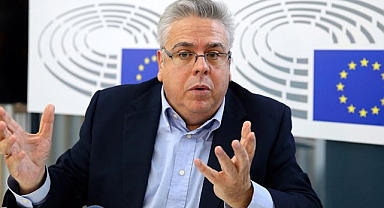 AP raportörü: Türkiye'de savcılar seçim anketleriyle hareket ediyor