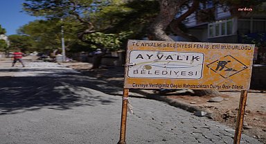 Ayvalık Belediyesi’nden 150 Evler Mahallesi’nde yol onarım seferberliği