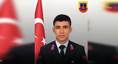 Bakan Yerlikaya: Uzman Çavuş Yücel Yeşil, yol kontrol devriyesi esnasında bir otomobilin çarpması sonucu şehit oldu