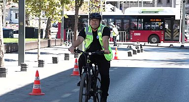 Balıkesir Büyükşehir Belediye Başkanı Akın: “Balıkesir’i Türkiye’nin örnek sürdürülebilir ulaşım kenti yapmak için çalışıyoruz”