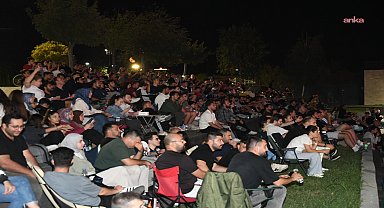 Balıkesirliler, 12 Dev Adam’a meydanlardan destek verdi