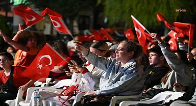 Bozüyük'te EuroBasket 2025 finali dev ekranda izlendi