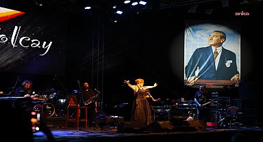 Çeşme Festivali’nin ilk gününde Zuhal Olcay coşkusu