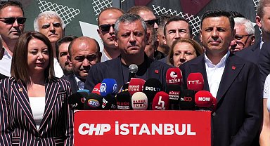 CHP Genel Başkanı Özel, İstanbul İl Başkanlığı'nda: 