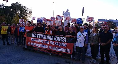CHP İstanbul İl Başkanlığı yönetiminin görevden uzaklaştırılması Eskişehir'de protesto edildi