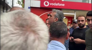 CHP İstanbul İl Başkanlığının polis ablukası altına alınması Rize Fındıklı’da protesto edildi