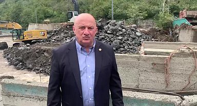 CHP'li Bayraktutan, sel felaketi yaşanan Borçka'da inceleme yaptı: 