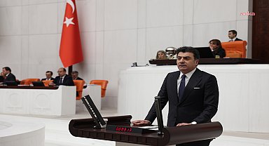 CHP'li Emre, New York'a giden Türk heyetinde AK Partili yöneticilerin yer almasını Meclis gündemine taşıdı