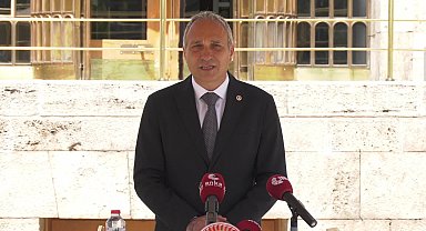 CHP'li Özçağdaş'tan Bakan Tekin'e 