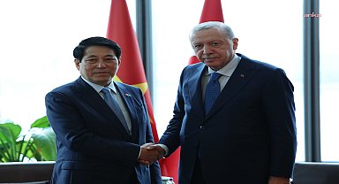 Cumhurbaşkanı Erdoğan, New York’ta Vietnam Devlet Başkanı Cuong ile görüştü