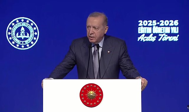 Cumhurbaşkanı Erdoğan: “Yeni eğitim öğretim yılındaki faaliyetlerin iki ana temasının 'Aile ve Yeşil Vatan' olarak belirledik