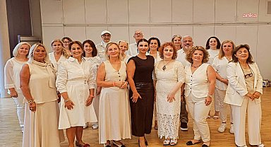 Cumhurbaşkanı Steinmeier’den Menekşe korosuna ziyaret
