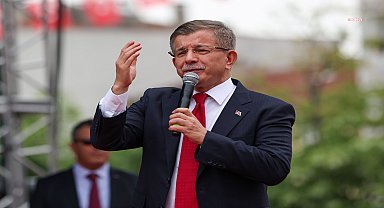 Davutoğlu'ndan Netanyahu'nun 'Kudüs' açıklamasına tepki: Bre cahil Netanyahu! Sen 'Barış Şehri'ni 'kan ve soykırım şehri'ne çeviren bir katilsin! 