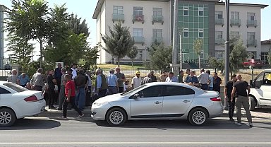 Derme Sulama Birliğine bağlı çiftçiler DSİ'yi protesto etti: 