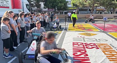 Edirne'de öğrencilere ugulamalı trafik eğitimi