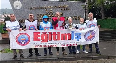 Eğitim-İş'ten BEÜ önünde eylem: YÖK, AK Parti eliyle üniversitelerin boğazına geçirilmiş bir pranga haline gelmiştir
