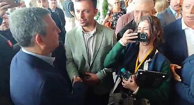 Ekrem İmamoğlu, bilirkişi davasında ilk kez hakim karşısında… Alkışlar, “Hak, hukuk, adalet” ve “Cumhurbaşkanı İmamoğlu” sloganları ile salona girdi