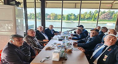 Eskişehir'de gaziler, 19 Eylül şerefine Kent Lokantası'nda bir araya geldi